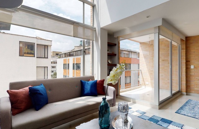 DUPLEX APARTMENT NEAR UNICENTRO 3 BEDROOMS WITH BALCONY
