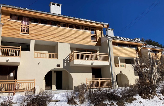 DUPLEX APARTMENT SOUTH FACING TERRACE
