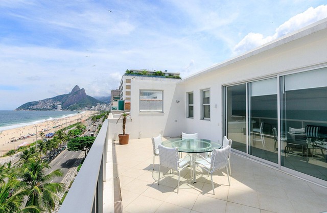 Duplex beachfront penthouse in Ipanema - Ipa016