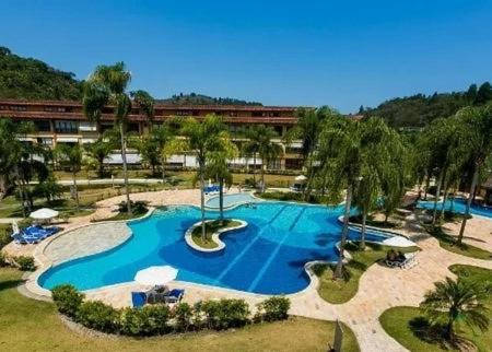 Duplex no Condomínio Costa Bella em Angra dos Reis