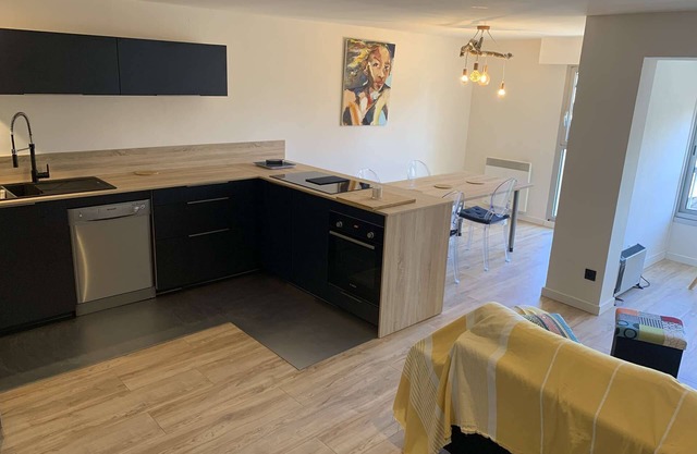 Duplex on the port of Brusc, Beach, Pier, Shops on foot