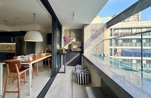 Duplex Penthouse with Pool for Seasonal Rental in Leblon