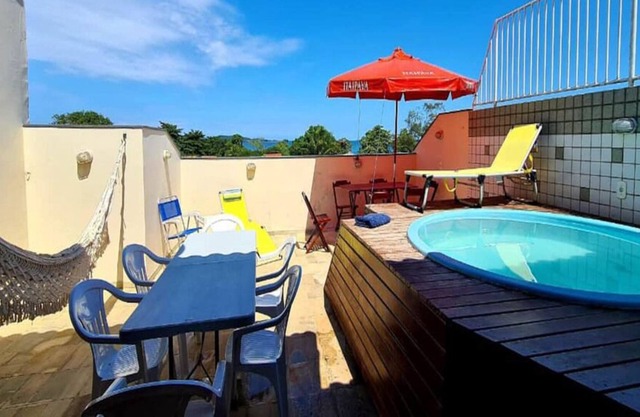 Duplex penthouse with pool