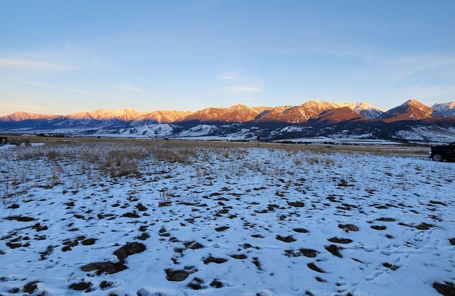 Duplex with gorgeous mountain views!
