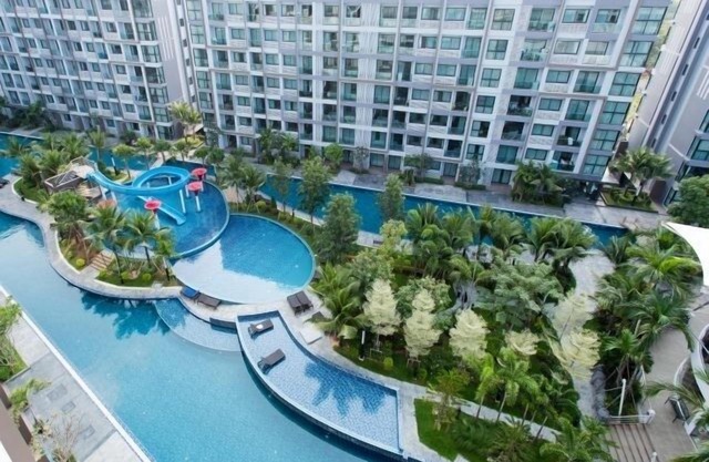 Dusit Grand Park 1-Bedroom Ground Floor