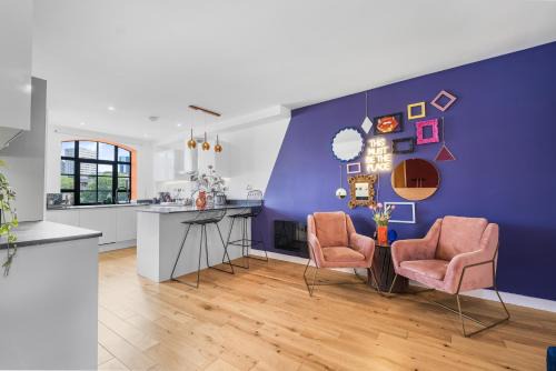 Dusk House