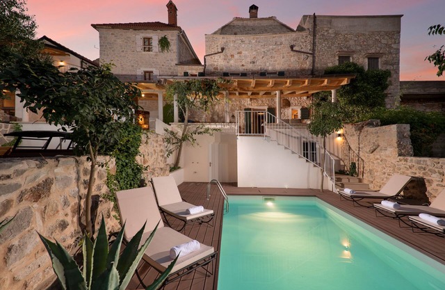 Dvor Pitve Villa A - feel the magic of luxury and tradition