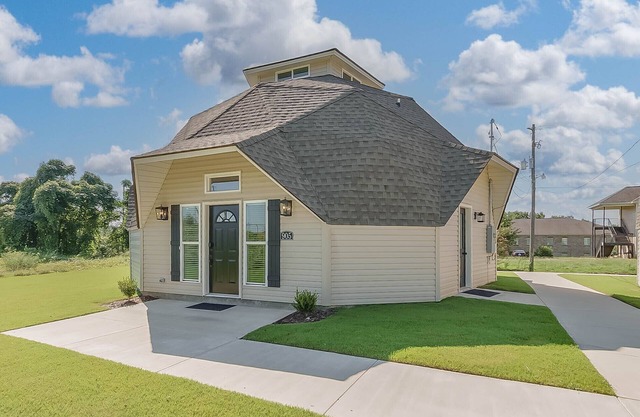 Dynasty Dome 905 - Book for Football Season!