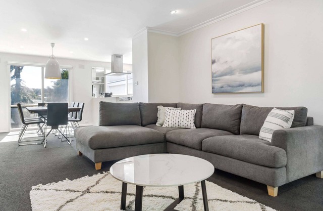 Elegant, Modernly Styled 4BR Melbourne Gem