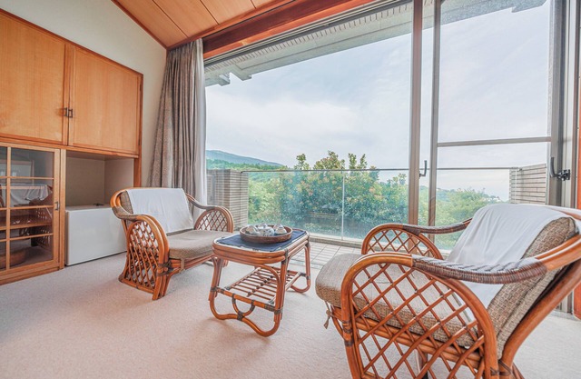 E JOY INN-ATAMI