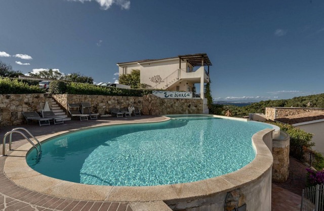 Ea Bianca Three-room apartment sleeps 6, A.C