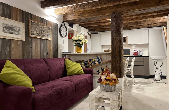 "Ea casa de mì," the enchantment of living Venice.