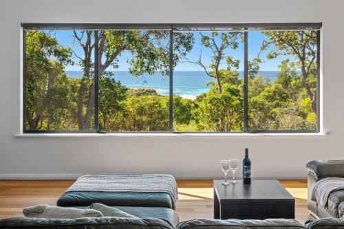 Eagle Vista - Beachside Bliss with Bushland Serenity