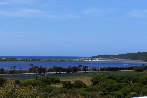 Eagles Nest Ocean Lookout Coastal Couple Getaway