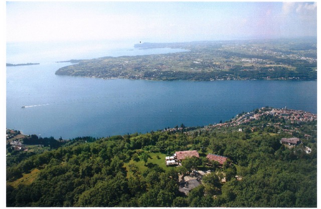 EAST Apartment (2+2 pax) FIOCCHINA magic place- Salò - Garda Lake