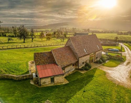 East Barn- Luxury Countryside Home
