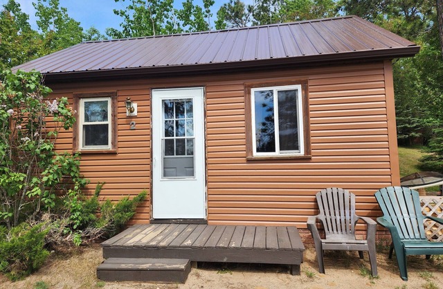 East Crooked Lake Front Cabin 2