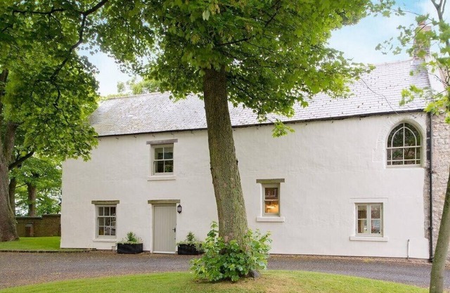 East Durham luxury 13th century farmhouse, bursting with character and charm.
