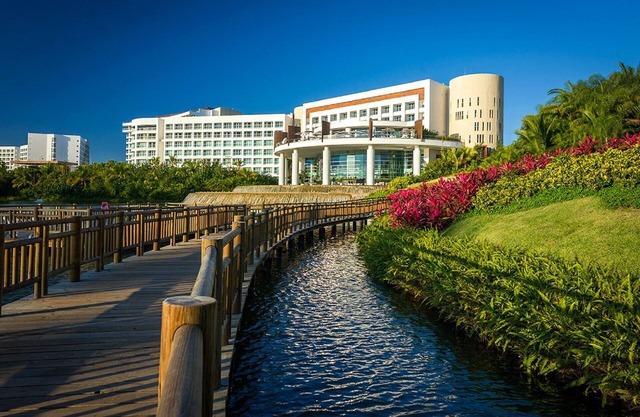 EASTER WEEK 2 Bdrm CONFIRMED! GRAND LUXXE 1-4 Bedroom Suites.Villas. Residence