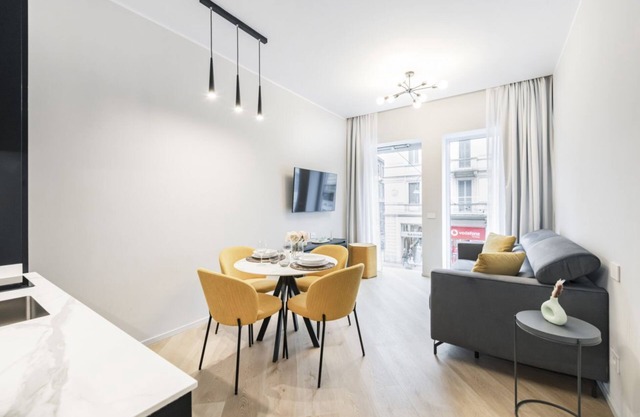 Easylife - Duomo Deluxe Apartments #4
