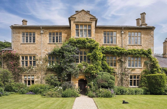 Ebrington Manor, a stunning Cotswold manor house
