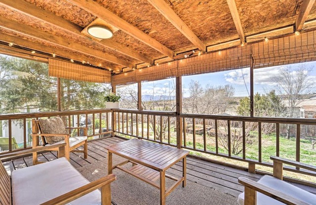 Eco-Friendly Escape in Cortez - Pets Welcome!