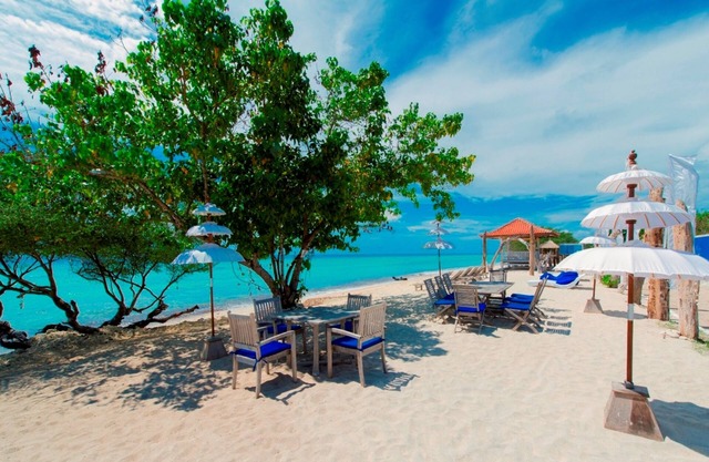 Eco-Friendly 2BR Boutique Villa - W/Daily Housekeeping!