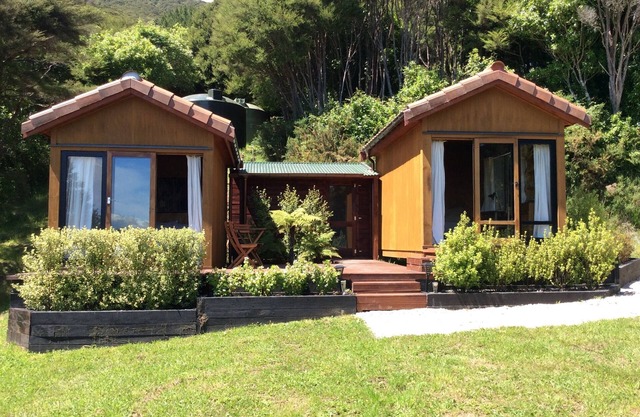 Eco luxury cabins in Orchard Valley