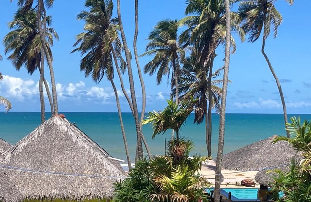 Eco Paradise Cumbuco pé na areia 202