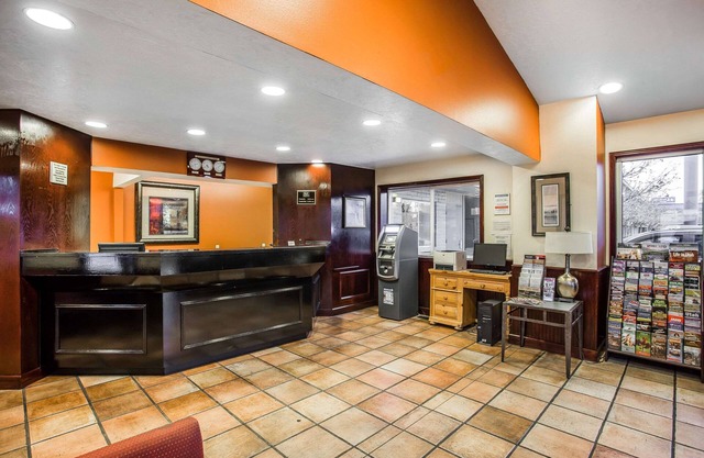 Econo Lodge Downtown