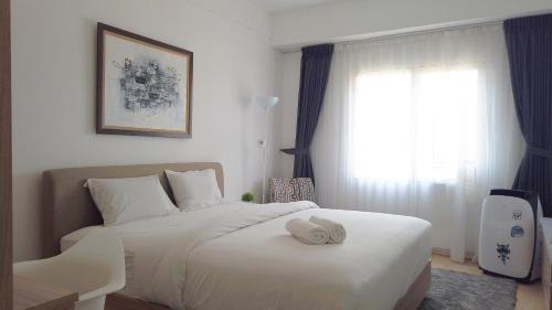 Economic Luxurious Studio Pinewood Apartment Jatinangor near JATOS By Travelio