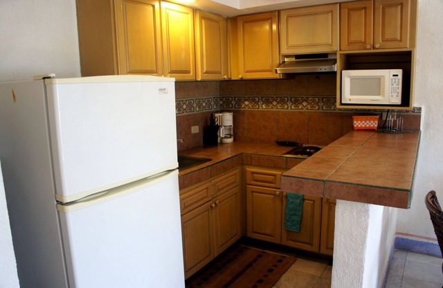Economical Marina Terra Condo Right Above Marina San Carlos Promenade, $80