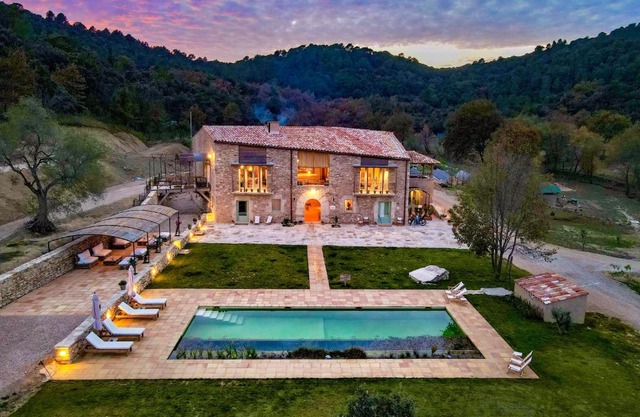 ECOTurisme Can Buch HOTEL