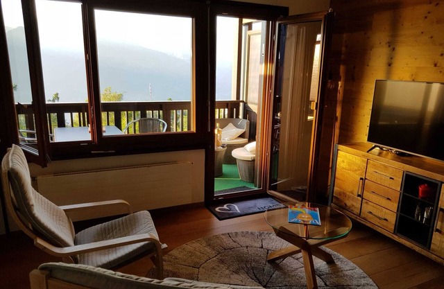 Eden-Roc: Magnificent renovated studio with view, swimming pool and parking space