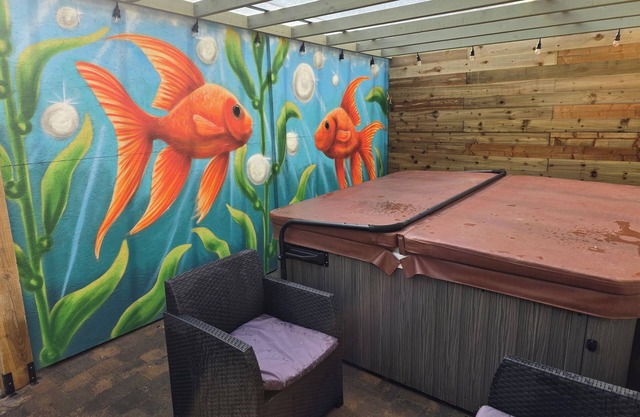 Eden rose Cottage in Morecambe hot tub