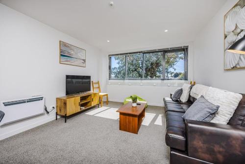Eden Vista Apartment 3 Bedrooms 2 car parks