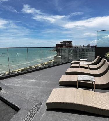 EDGE Central Pattaya Condominium