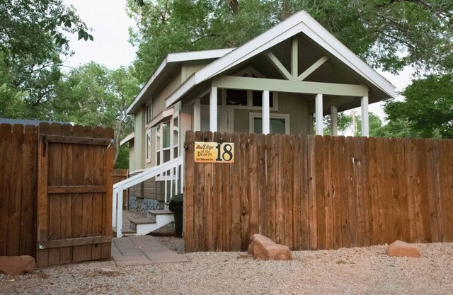 Edge of the Desert Sorrel River Cabin #18