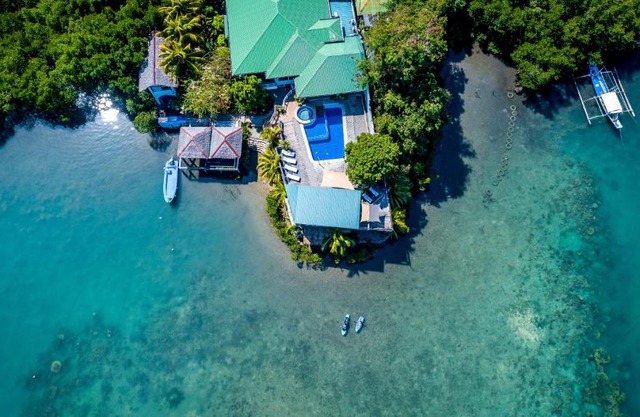 Edgewater Dive & Spa Resort
