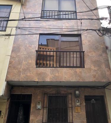 Edificio cerca a Parque de Bello Antioquia