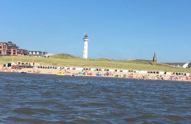Een Modern en Gezellige Vakantiewoning, Dichtbij het Strand en Centrum