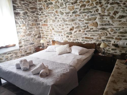 Effrosini stone guesthouse
