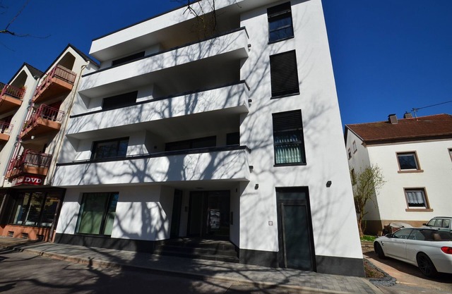 EG Ferienwohnung Merzig Stadt 60 qm PKW Stellplatz im Innenhof