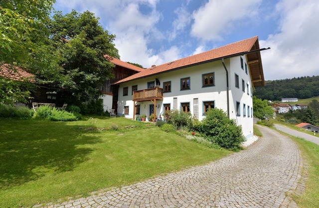 Ehemaliges Bauernhaus mit Liegewiese
