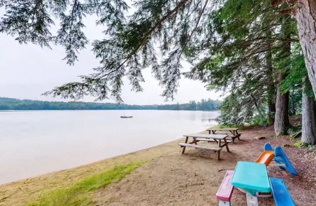 Eidelweiss Getaway - Beaches, Swimming, Fishing, Pet Friendly