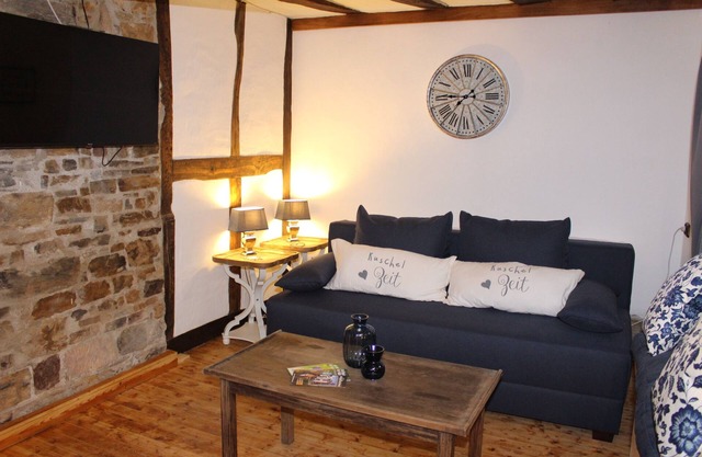 Eifelstuben with charm - farmhouse parlor, 1-2 pers. cozy vacation home near the lake