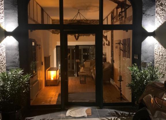 Eifelsuiten - Suiten mit Sauna, Kamin und Balkon in der Vulkaneifel - Kerpen Loogh