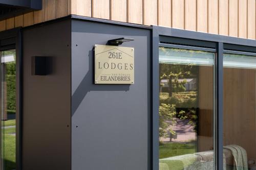 Eilandbries Lodge