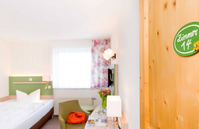Einzelzimmer mit Seeblick - Ferienzimmer und -wohnungen mit Seeblick