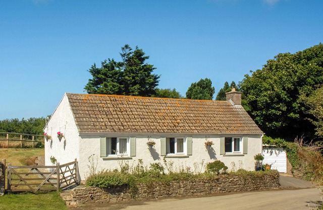Eira's Cottage-QC1223